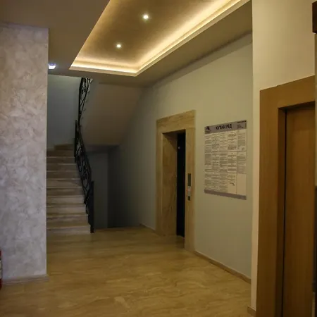Aparthotel Dino Panorama Gallery And Library *